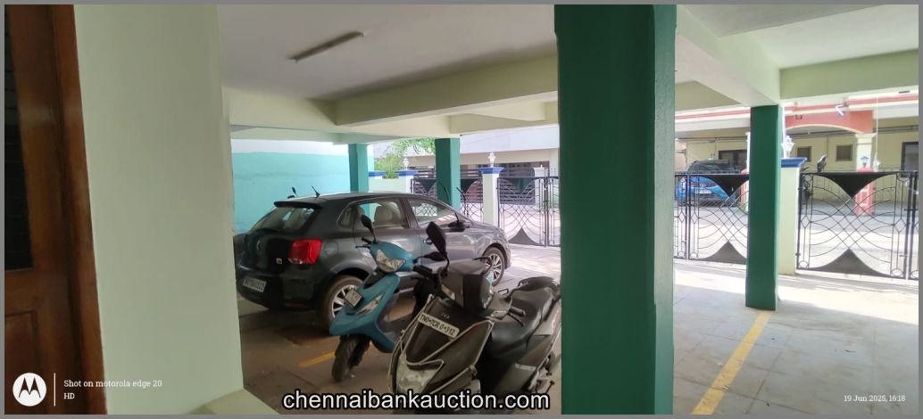 Bank Auction Flat Sale in Neelankarai (6)