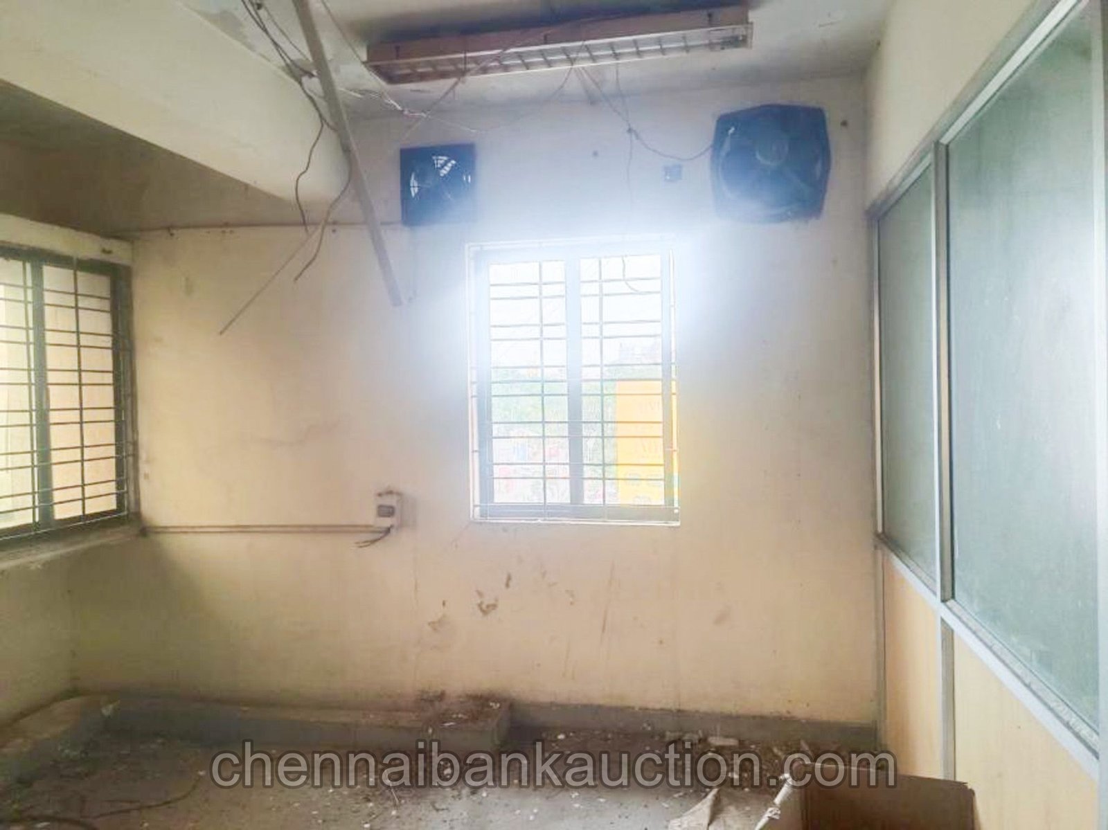 Bank Auction Commercial Building Sale in Teynampet (27)