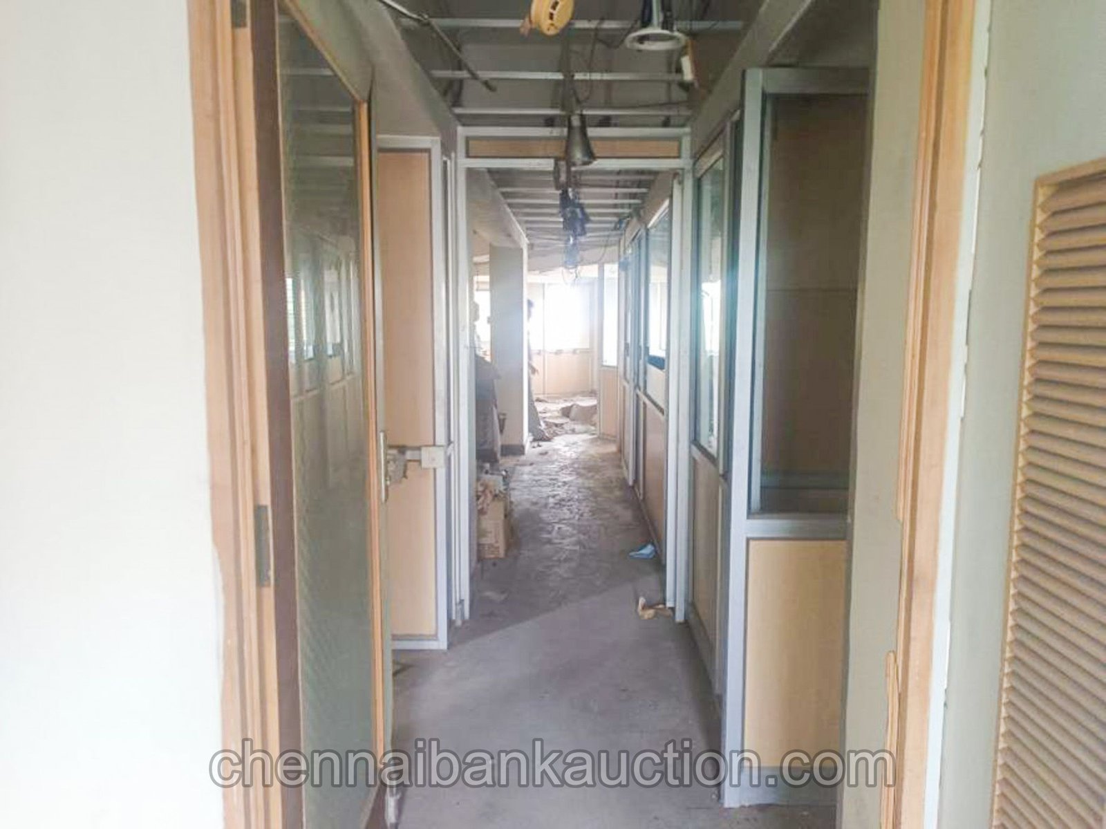 Bank Auction Commercial Building Sale in Teynampet (29)
