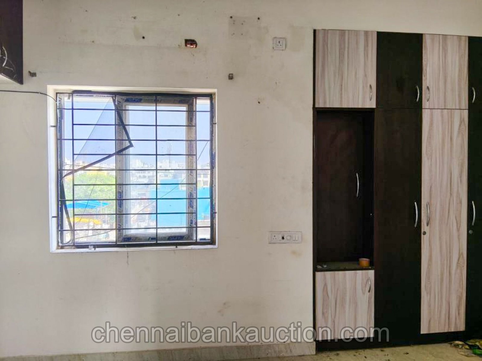 Bank Auction Commercial Building Sale in Teynampet (31)