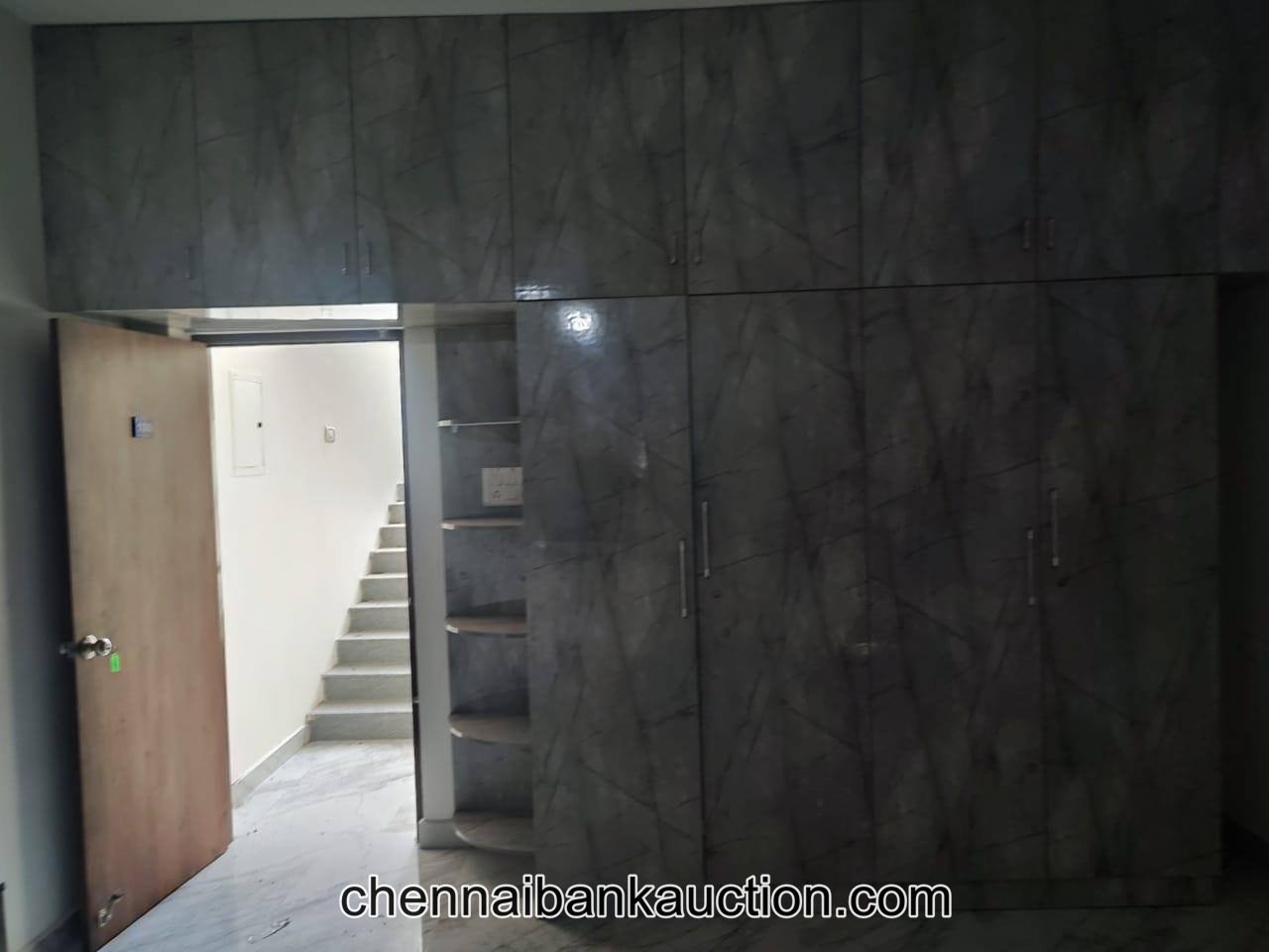 Bank Auction House Sale in Sholinganallur (1)
