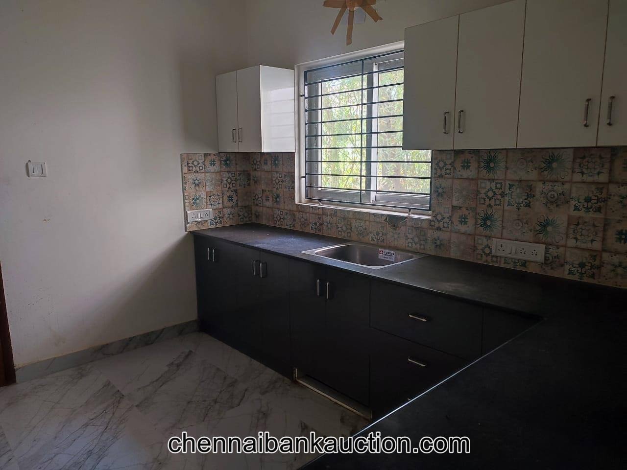 Bank Auction House Sale in Sholinganallur (7)