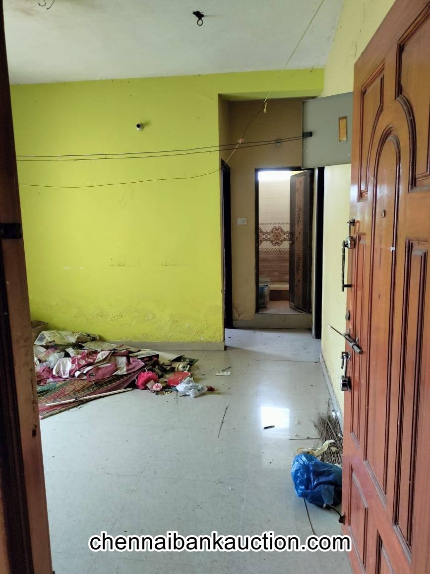 Bank Auction 910 Sq.ft