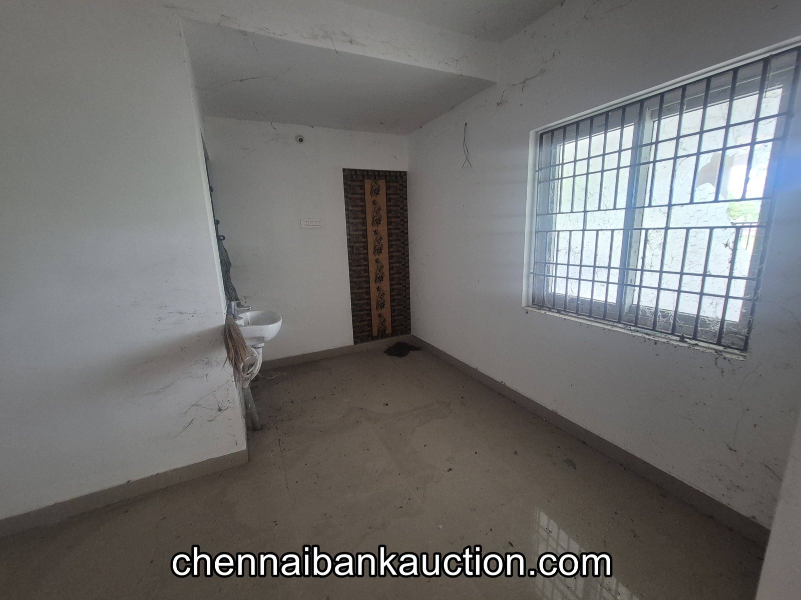 Bank Auction Flat For Sale in Adhanur (5)