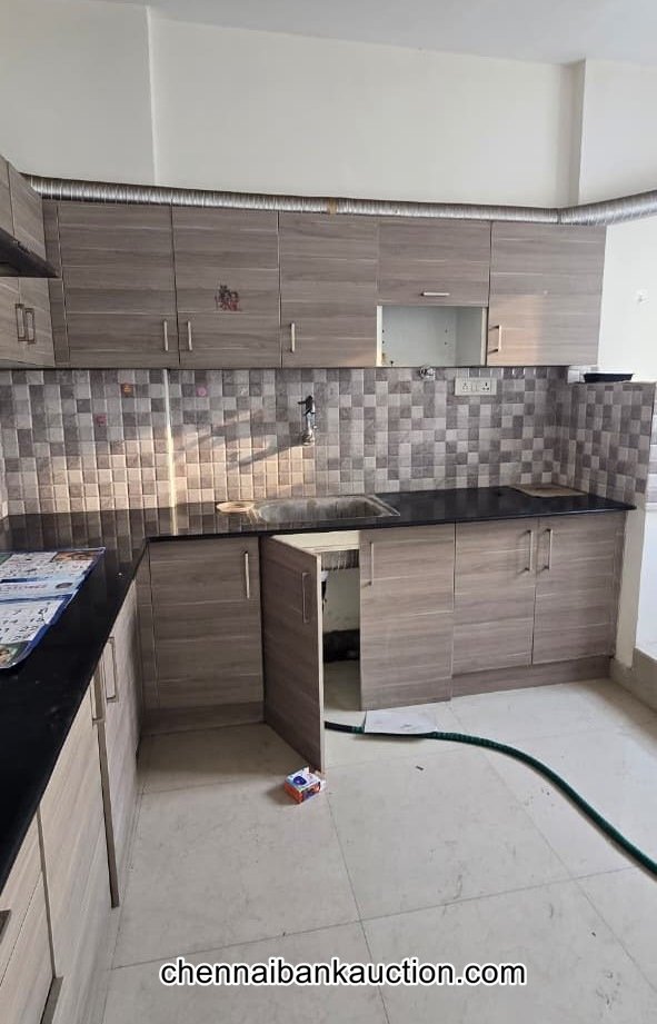 Bank Auction Flat For Sale in Varadharajapuram (6)