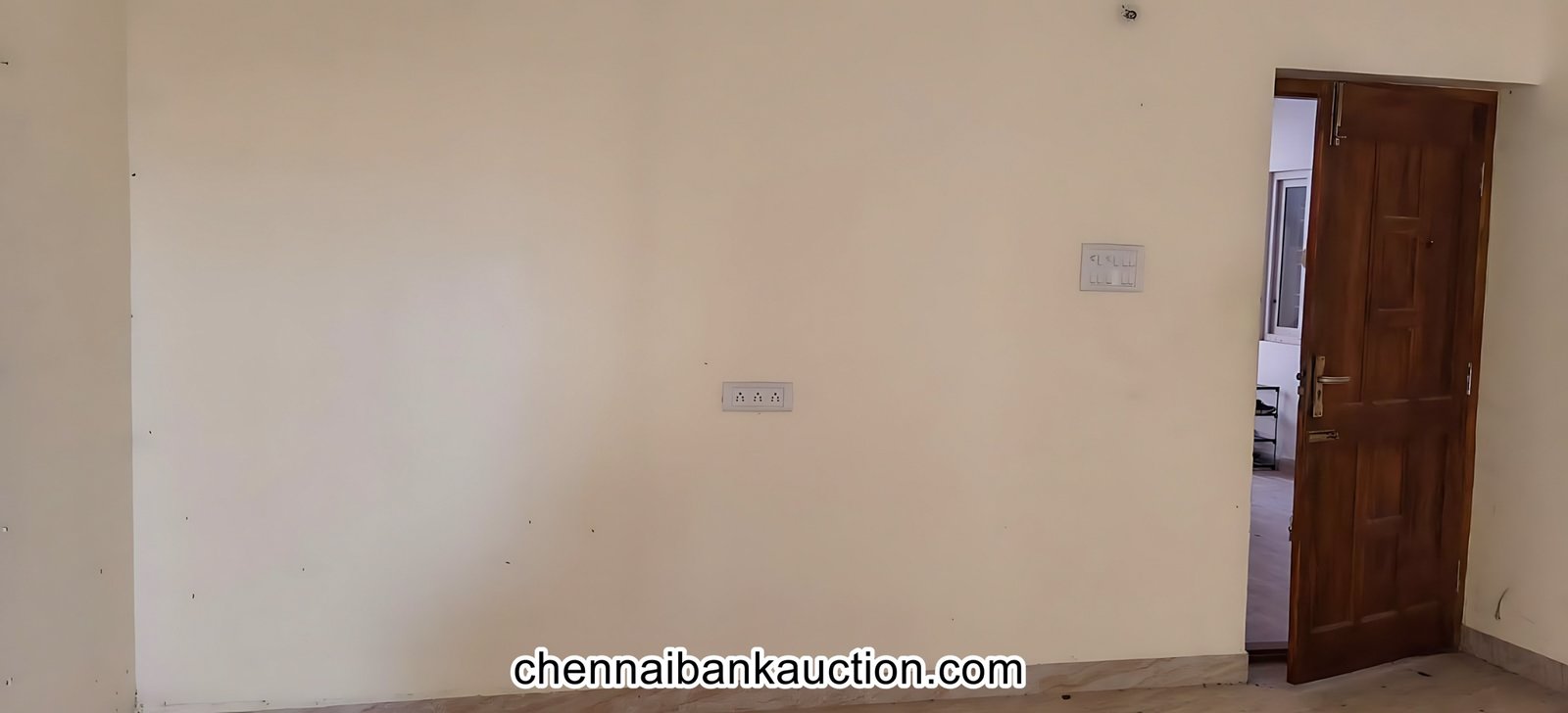 Bank Auction 780 Sq