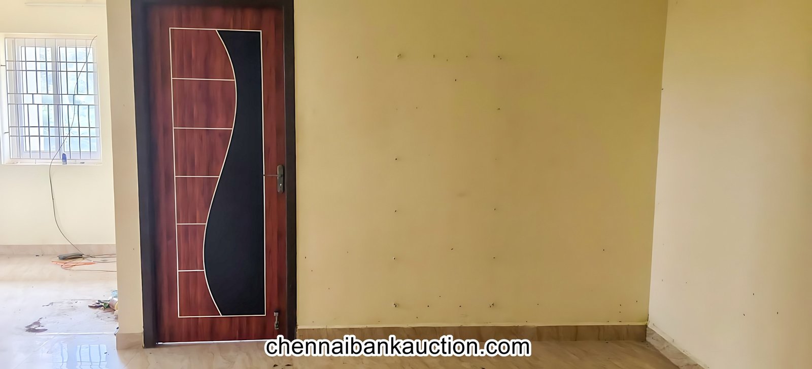 Bank Auction 780 Sq