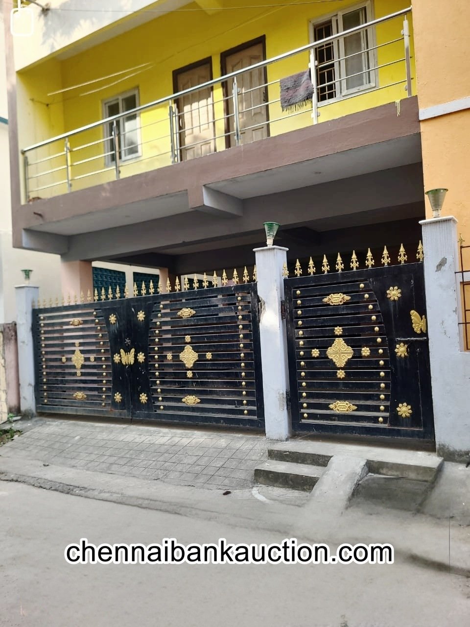 Bank Auction Flat For Sale in Koyambedu