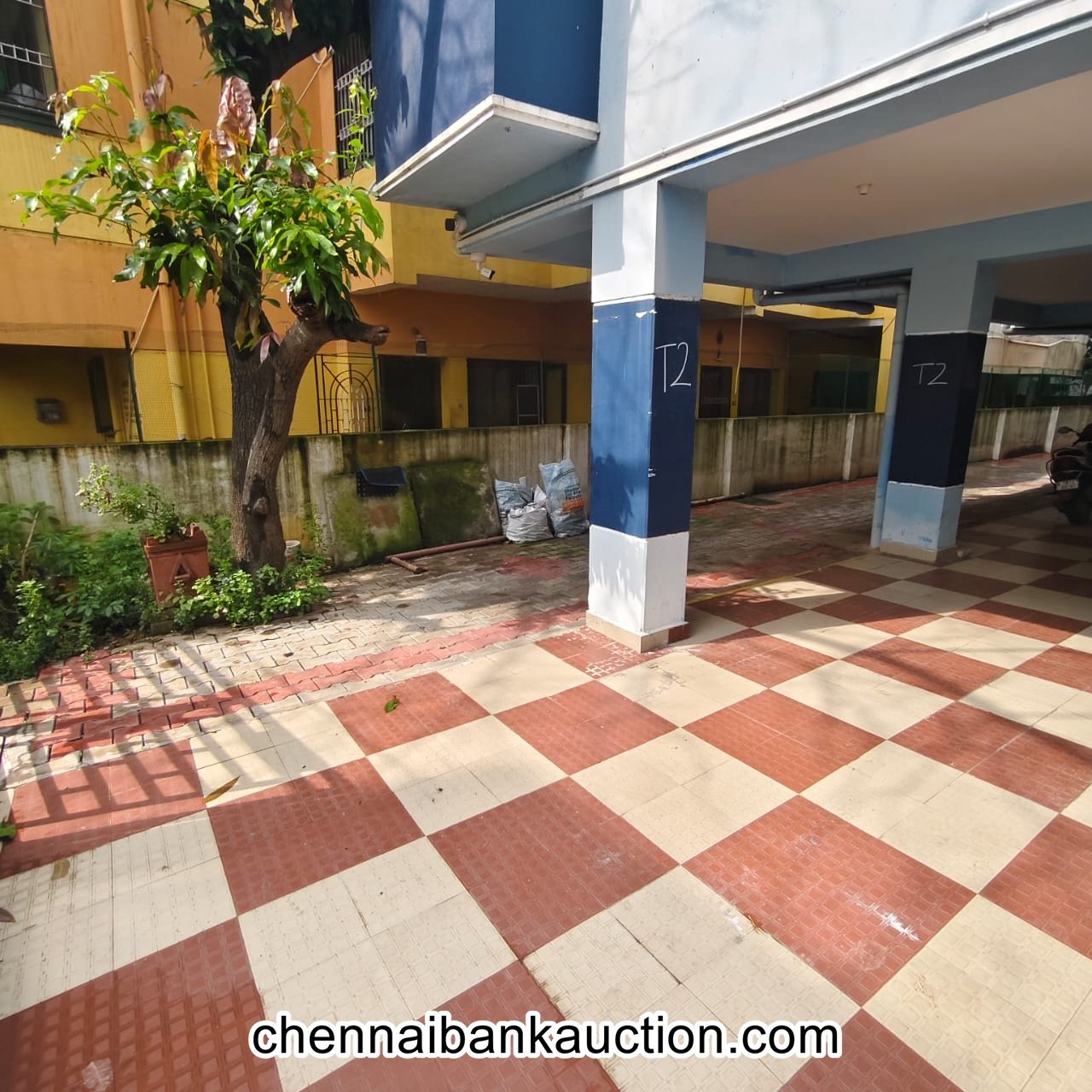 Bank Auction Flat Sale in Menambedu (3)