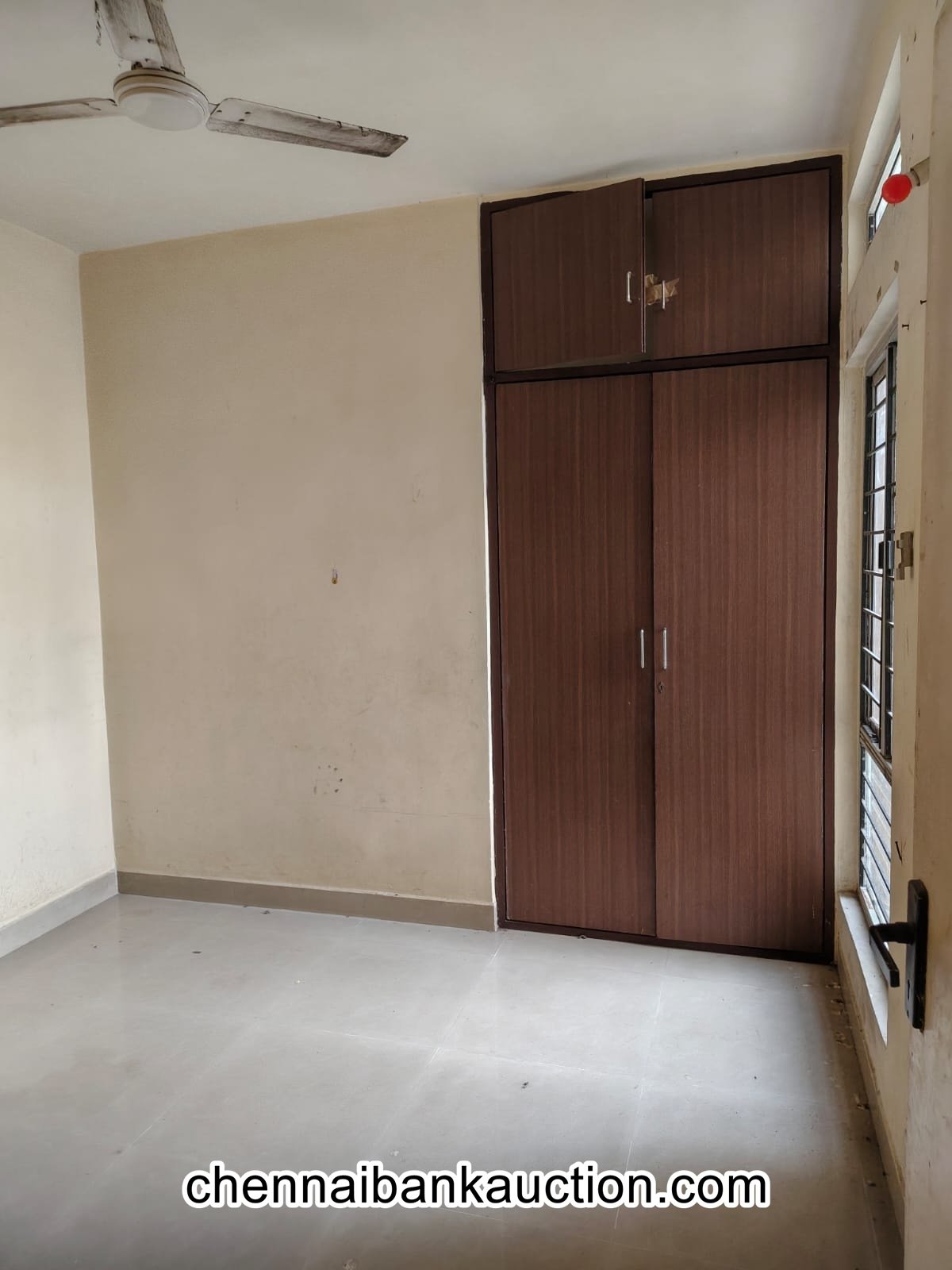 e-Auction Flat For Sale in Nallambakkam (2)